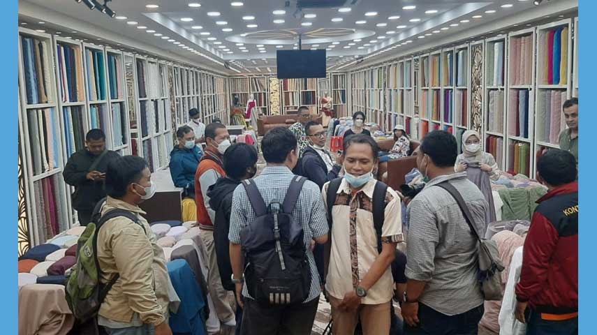 Toko rame tapi kacau